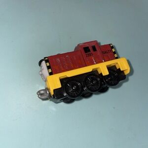 Thomas & Friends Take N Play Along Salty Diecast Engine 2003 2.5" Vintage